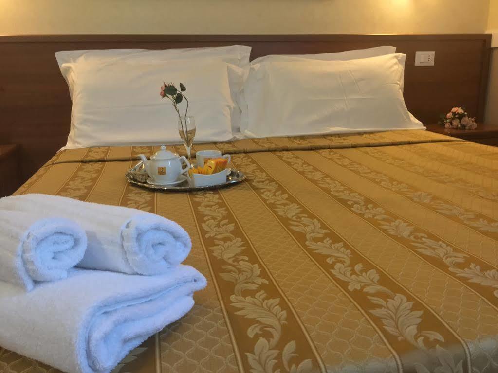 Hotel Marco Polo Self Check-In Bologna Eksteriør billede