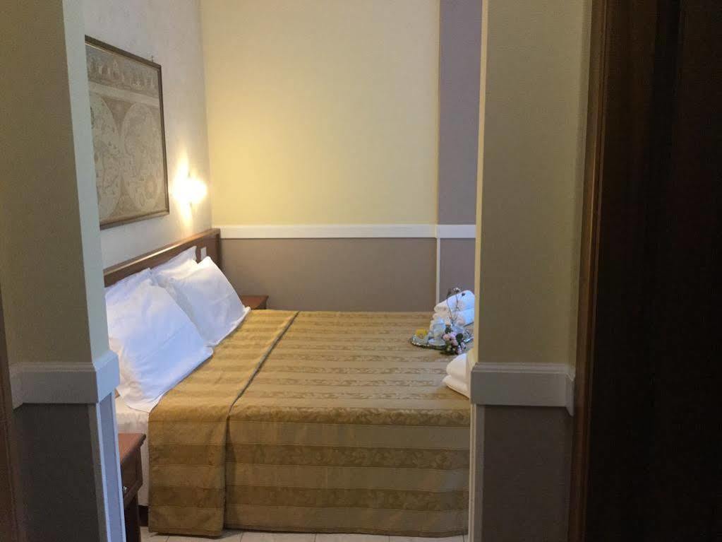 Hotel Marco Polo Self Check-In Bologna Eksteriør billede