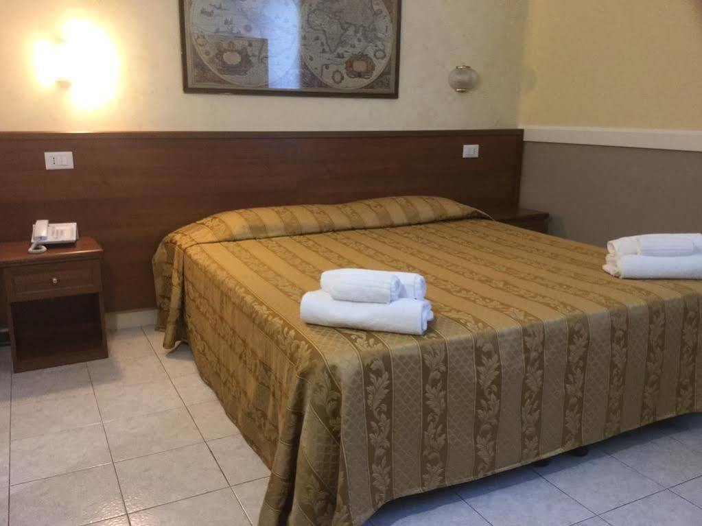 Hotel Marco Polo Self Check-In Bologna Eksteriør billede